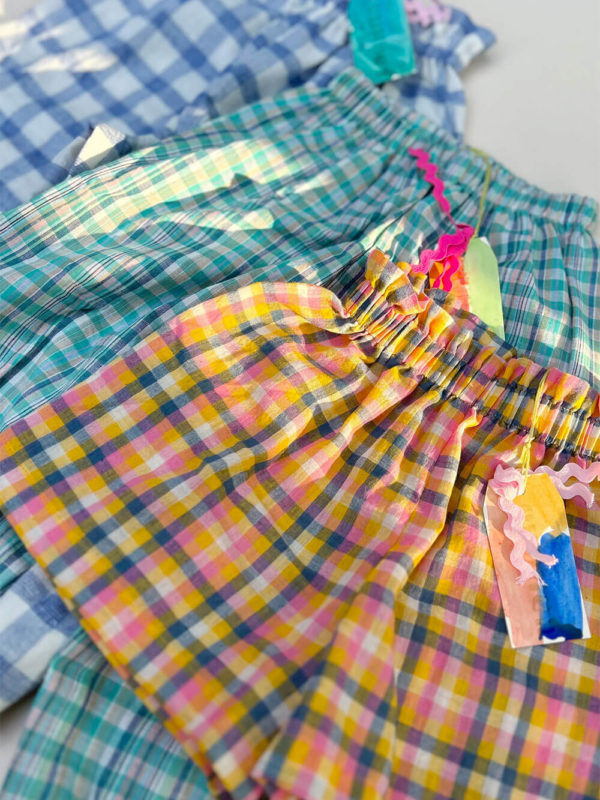 Sustainable family concept store and curated relove & vintage for kids + baby.